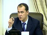 Как сообщил губернатор Иркутской области Александр Тишанин, активная подготовка к строительству нефтепровода Восточная Сибирь - Тихий океан (ВСТО) началась. По словам Тишанина, на территорию области уже доставлены 1600 вагонов с трубами Как сообщил губернатор Иркутской области Александр Тишанин, активная подготовка к строительству нефтепровода Восточная Сибирь - Тихий океан (ВСТО) началась. По словам Тишанина, на территорию области уже доставлены 1600 вагонов с трубами