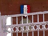 Французское посольство в РФ подтвердило, что часть персонала его консульского отдела проведет в четверг забастовку