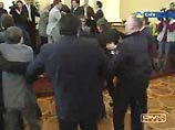 Депутаты блока Тимошенко расстроились, что их не приняли в Счетную палату, и подрались в горсовете (ФОТО) Депутаты блока Тимошенко расстроились, что их не приняли в Счетную палату, и подрались в горсовете (ФОТО)
