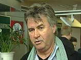 Россияне неодноздачно оценивают назначение Хиддинка тренером сборной по футболу Россияне неодноздачно оценивают назначение Хиддинка тренером сборной по футболу