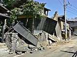 В Японии произошло 5-балльное землетрясение - власти предупреждают об опасности оползней В Японии произошло 5-балльное землетрясение - власти предупреждают об опасности оползней