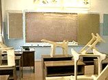 В Красноярском крае протестуют против приема в местную школу ВИЧ-инфицированных детей
В Красноярском крае протестуют против приема в местную школу ВИЧ-инфицированных детей