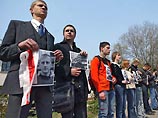 Такой срок для Артура Финькевича прокуратура требует за одну надпись - "Хотим нового!" Как отмечает "Белорусский партизан", еще никогда обвинение за граффити не было столь жестким Такой срок для Артура Финькевича прокуратура требует за одну надпись - "Хотим нового!" Как отмечает "Белорусский партизан", еще никогда обвинение за граффити не было столь жестким