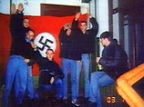 Новые акции экстремистов: в Ленинградской области убит узбек, в Москве националисты прошли колонной в метро Новые акции экстремистов: в Ленинградской области убит узбек, в Москве националисты прошли колонной в метро