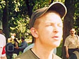 Никулинский суд Москвы приговорил к 3 годам лишения свободы в колонии-поселении национал-большевика Дмитрия Васильева, обвинявшегося в применении насилия в отношении представителя власти Никулинский суд Москвы приговорил к 3 годам лишения свободы в колонии-поселении национал-большевика Дмитрия Васильева, обвинявшегося в применении насилия в отношении представителя власти