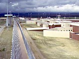 Муссауи был перевезен в ночь на субботу из тюрьмы города Александрия, штат Вирджиния, в тюрьму Адмакс в городке Флоренс, штат Колорадо, - тюрьму самого строгого режима в США