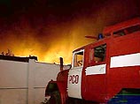 В Петербурге загорелся завод "Пластмассы" - выгорел  ангар площадью 1,5 тыс. кв. метров