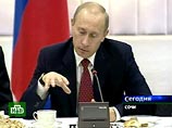 В понедельник российские газеты комментируют выступление президента России Владимира Путина перед работниками ВГТРК во время встречи в сочинской резиденции