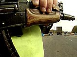 В Хабаровске автомобилисты закидали камнями патрульную милицейскую машину и сбили милиционера В Хабаровске автомобилисты закидали камнями патрульную милицейскую машину и сбили милиционера
