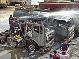 Сначала группа вооруженных людей атаковала охрану, которая осматривала автобусную стоянку в районе Эш-Шааб. Жертвами нападения стали пять человек Сначала группа вооруженных людей атаковала охрану, которая осматривала автобусную стоянку в районе Эш-Шааб. Жертвами нападения стали пять человек
