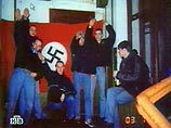 Благодаря скандалам, скинхеды подняли свой рейтинг в крупных городах РФ: их знают уже больше половины жителей Благодаря скандалам, скинхеды подняли свой рейтинг в крупных городах РФ: их знают уже больше половины жителей