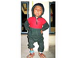 14-летний Хаджендра Тапа Магар из деревни в районе города Баглунг в западном Непале весит 4,5 кг при росте всего 50 см
