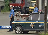 Украинские милиционеры вживаются в роль полицейских из американских боевиков Украинские милиционеры вживаются в роль полицейских из американских боевиков