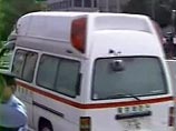 Двое мужчин и женщина в возрасте от 25 до 35 лет отравились угарным газом в микроавтобусе, обнаруженном на парковке в городе Ямагути