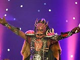 Победу в конкурсе одержала финская рок-группа Lordi c 292 очками. Финны спели "аллилуйю" тяжелому року, загримировавшись в монстров