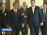 Ющенко предлагает   Азербайджану экспортировать энергоносители в обход России