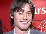 "Арсенал" подписал многолетний контракт с чехом Томашем Росицки "Арсенал" подписал многолетний контракт с чехом Томашем Росицки