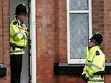 Уже проведены восемь арестов, семь в Манчестере и один в Мерсисайде, и операция продолжается