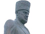 Народное собрание Чечни приняло закон о гарантиях для семьи Ахмада Кадырова Народное собрание Чечни приняло закон о гарантиях для семьи Ахмада Кадырова