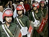 Власти Малайзии будут штрафовать и сажать туристов, вывозящих домой пиратские диски Власти Малайзии будут штрафовать и сажать туристов, вывозящих домой пиратские диски