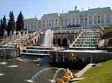 В Петергофе в День рождения 
Санкт-Петербурга открылся сезон фонтанов