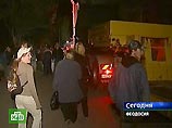 Жители Феодосии блокировали корабль НАТО, протестуя против расширения альянса