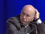 Громов ответил Лужкову: столицу России надо перенести в Санкт-Петербург или еще дальше Громов ответил Лужкову: столицу России надо перенести в Санкт-Петербург или еще дальше
