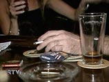 Сенаторы запретят курящим есть вместе с некурящими Сенаторы запретят курящим есть вместе с некурящими