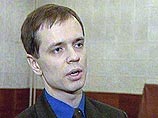 В Петербурге избит известный правозащитник В Петербурге избит известный правозащитник