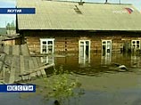 В результате резко повысился уровень русел рек Витим и Лена, из-за чего в Якутии в зону подтопления попал поселок Витим с населением около 4100 человек В результате резко повысился уровень русел рек Витим и Лена, из-за чего в Якутии в зону подтопления попал поселок Витим с населением около 4100 человек