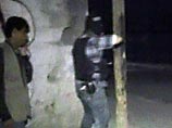 Перестрелка началась в лагере беженцев Шаати в Газе между сотрудниками новой службы безопасности "Хамаса", организованной по приказу министра внутренних дел автономии Саида Сиама, и боевиками военизированного крыла "Фатх" Перестрелка началась в лагере беженцев Шаати в Газе между сотрудниками новой службы безопасности "Хамаса", организованной по приказу министра внутренних дел автономии Саида Сиама, и боевиками военизированного крыла "Фатх"
