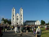 Латвия: день Вознесения Девы Марии станет государственным праздником