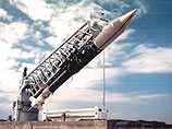 Вызывают озабоченность американские планы по созданию ядерных зарядов малой мощности, проекты оснащения баллистических ракет подводных лодок "Трайдент"