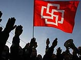 Однако наряду со скинхедами получают развитие и другие движения, вроде "Славянского союза", которые проповедуют не просто агрессивный, но и "физический" национализм, причем происходит это при поддержке властных структур Однако наряду со скинхедами получают развитие и другие движения, вроде "Славянского союза", которые проповедуют не просто агрессивный, но и "физический" национализм, причем происходит это при поддержке властных структур