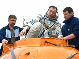 Японский предприниматель Дайсукэ Эномото официально утвержден членом экипажа корабля "Союз ТМА-9" для полета в качестве туриста на Международную космическую станцию. Об этом сообщила американская компания Space Adventures Японский предприниматель Дайсукэ Эномото официально утвержден членом экипажа корабля "Союз ТМА-9" для полета в качестве туриста на Международную космическую станцию. Об этом сообщила американская компания Space Adventures
