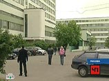 Сотрудники милиции в гражданской одежде накануне вечером жестоко избили и ограбили студентов-таджиков в общежитии Госуниверситета управления Сотрудники милиции в гражданской одежде накануне вечером жестоко избили и ограбили студентов-таджиков в общежитии Госуниверситета управления