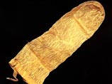 В австрийском музее выставлен необычный экспонат - самый древний в мире презерватив 