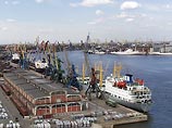 В Турции задержано британское судно с украинской бронетехникой и боеприпасами