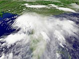 Во вторник до америкаского штата Флорида должен добраться первый в этом году тропический шторм "Альберто", который в настоящий момент набирает силу в Мексиканском заливе