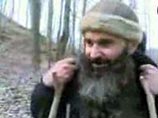 Один из сайтов чеченских сепаратистов выложил в интернете видеокадры, на которых запечатлены передвижения террористов Доку Умарова и Шамиля Басаева в горах Северного Кавказа Один из сайтов чеченских сепаратистов выложил в интернете видеокадры, на которых запечатлены передвижения террористов Доку Умарова и Шамиля Басаева в горах Северного Кавказа