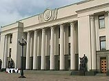 Согласно Конституции, коалиция должна быть создана в течение 30 дней после первого заседания Рады. Новый парламент Украины первый раз собрался 25 мая. Затем был объявлен перерыв до 7 июня, и еще один - до 14 июня