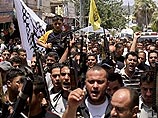 Сотни палестинцев захватили здание парламента автономии, требуя выплаты зарплат