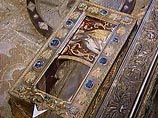 К деснице Иоанна Крестителя в Москве пришли более 150 тысяч верующих К деснице Иоанна Крестителя в Москве пришли более 150 тысяч верующих