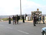 Вооруженные палестинцы на пару часов похитили двух израильских школьниц Вооруженные палестинцы на пару часов похитили двух израильских школьниц