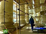 Как известно, Большой театр закрылся на длительную реконструкцию в прошлом году. Сейчас спектакли Большого идут на Новой сцене, открытой шесть лет назад в качестве замены 180-летнего оригинала Как известно, Большой театр закрылся на длительную реконструкцию в прошлом году. Сейчас спектакли Большого идут на Новой сцене, открытой шесть лет назад в качестве замены 180-летнего оригинала