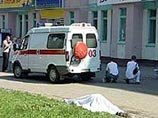 В центре Брянска на Красноармейской улице в пятницу пенсионер, устроив стрельбу, убил двоих человек, еще один пострадавший доставлен в больницу с огнестрельными ранениями в тяжелом состоянии