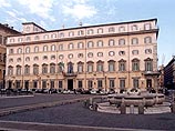 Офис Берлускони на Palazzo Chigi - в римской резиденции премьер-министра