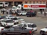 Неизвестный преступник открыл в воскресенье стрельбу из огнестрельного оружия на оптовой базе корпорации Safeway Inc. в Денвере (штат Колорадо), убив одного и ранив еще пятерых человек