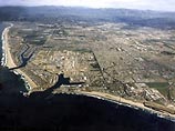 Крупный грузовой морской порт Хуэним в американском штате Калифорния в понедельник был закрыт из-за террористической угрозы