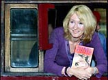 Британская писательница, автор романов о маленьком волшебнике Гарри Потере Джоан Роулинг призналась в том, что по крайней мере два персонажа умрут в седьмом заключительном романе серии